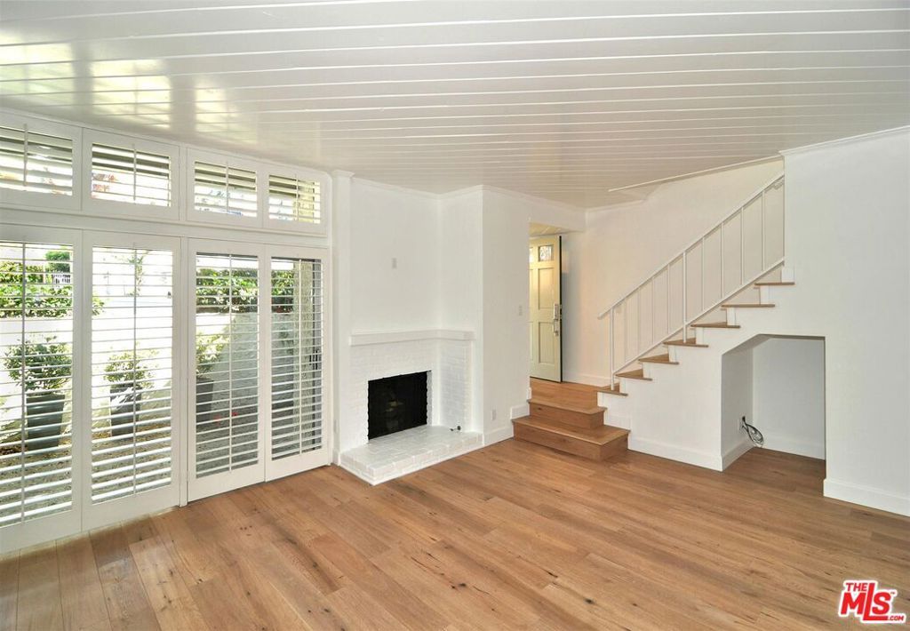 Photo of 4241 Colfax Avenue #D, Studio City, CA 91604 (MLS # 26771783)