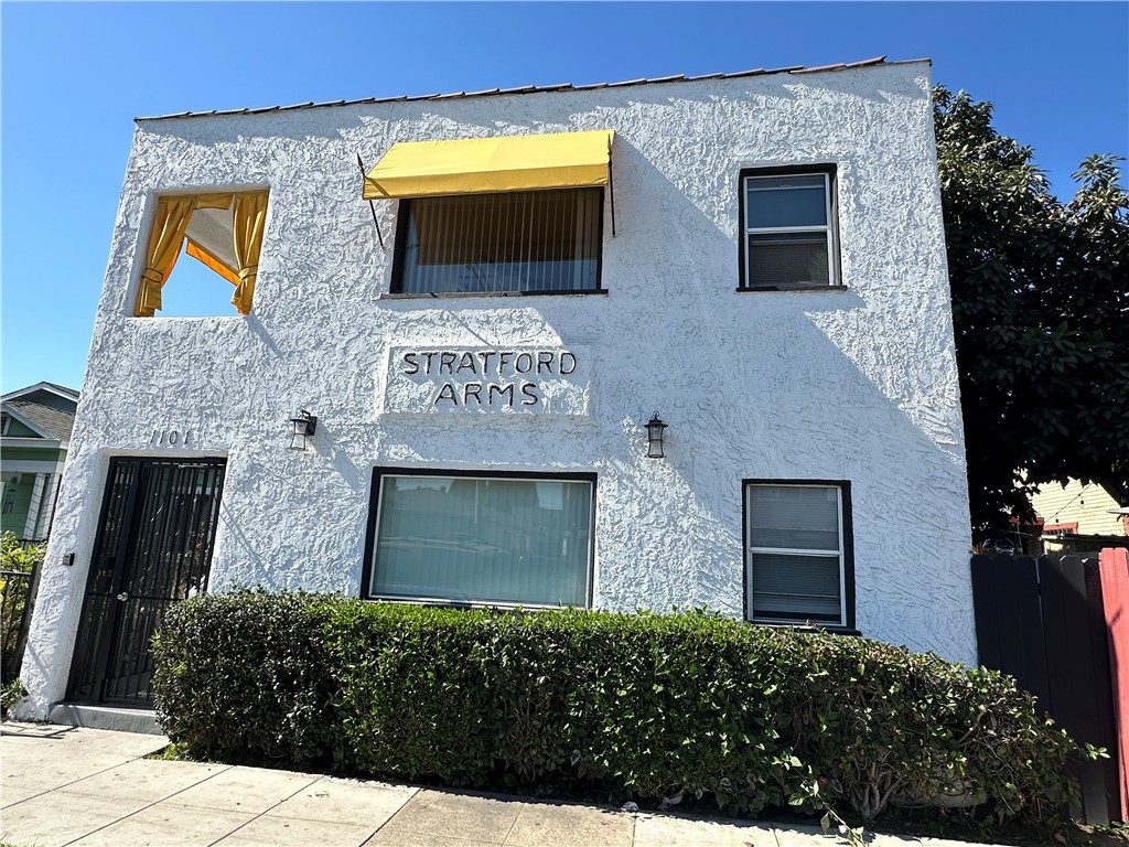 1101 Cherry Avenue