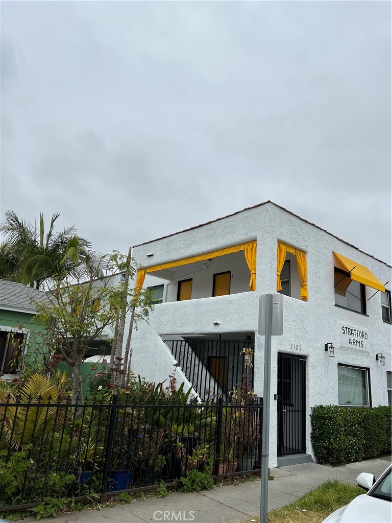 1101 Cherry Avenue