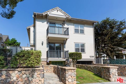 1239 W 30th Street Los Angeles CA 90007