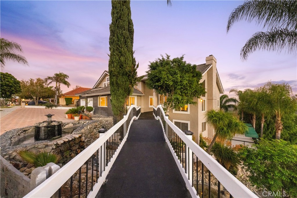 2109 Scenic Ridge Dr