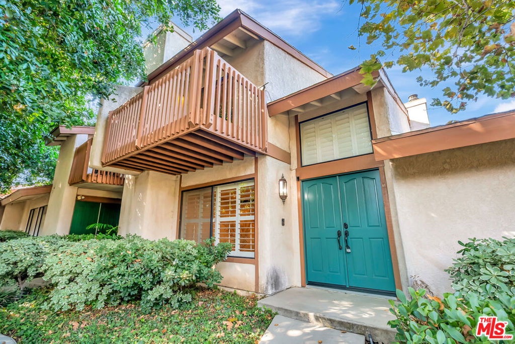 8558 De Soto Avenue 41