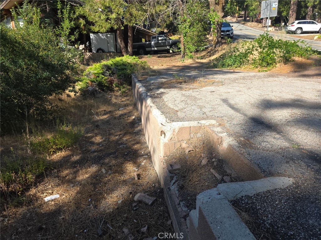 Running Springs (RUSG) - Land