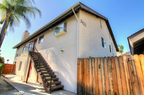 39071 Agua Vista Murrieta CA 92563