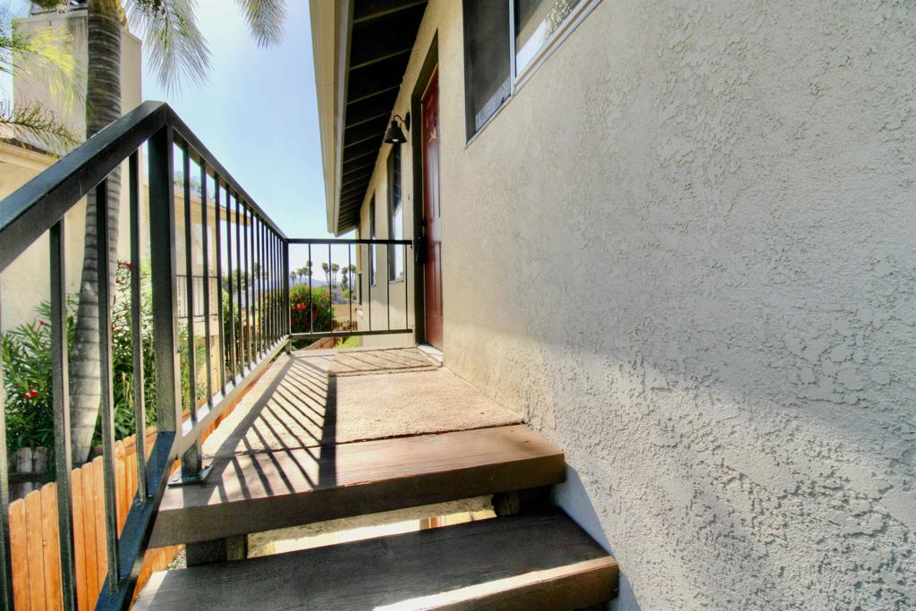 39071 Agua Vista
