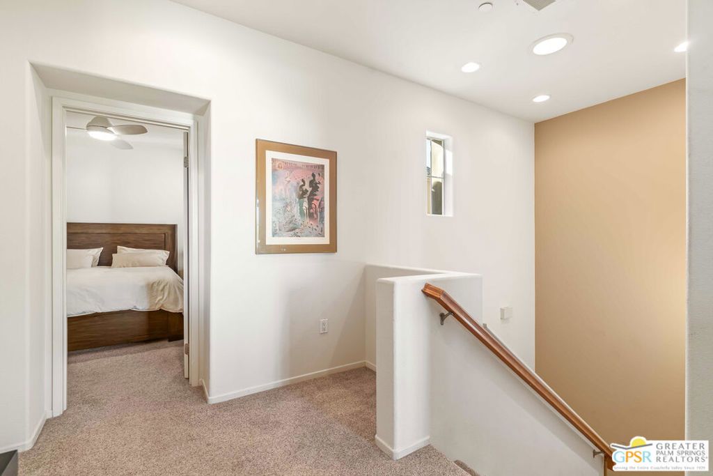 listing image 130720613527919097395