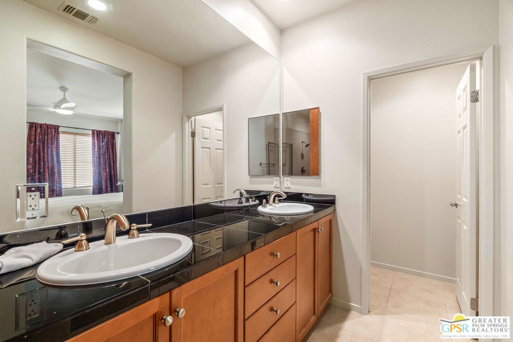 listing image 130721842219566915201