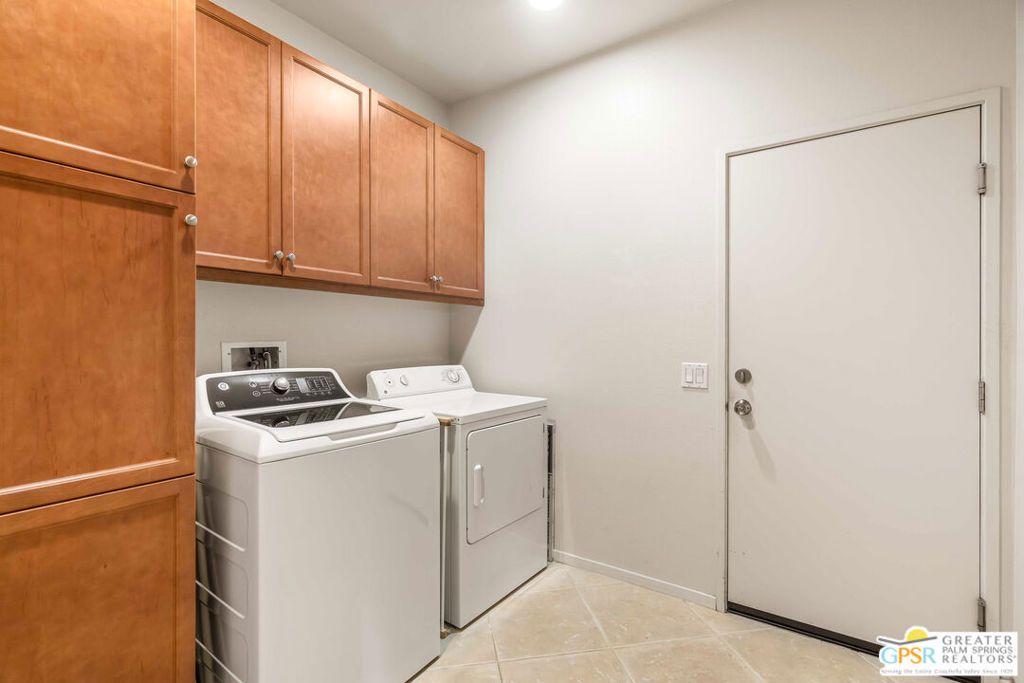 listing image 130721928555546642407