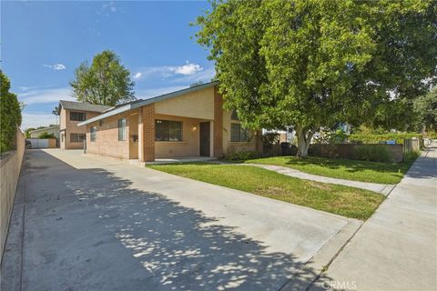 Photo of 539 N Pasadena Ave, Azusa, CA 91702 (MLS # PF26050546)