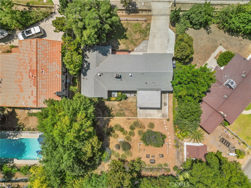 105 E Hilton Avenue