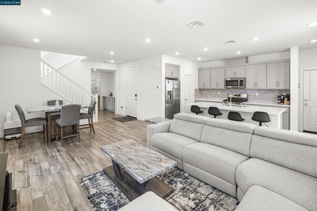 2214 Daimler St