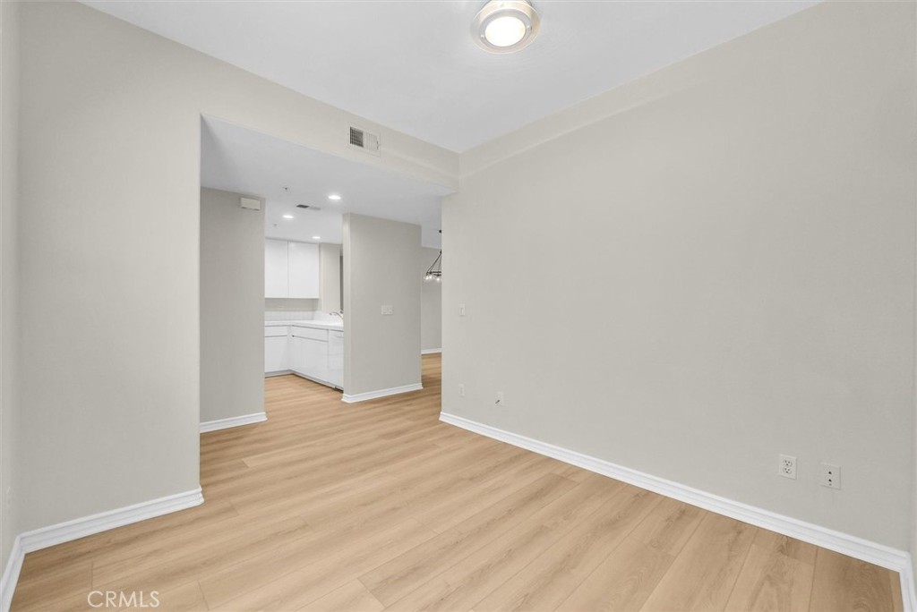 Metropolitan (MET) - Residential Lease