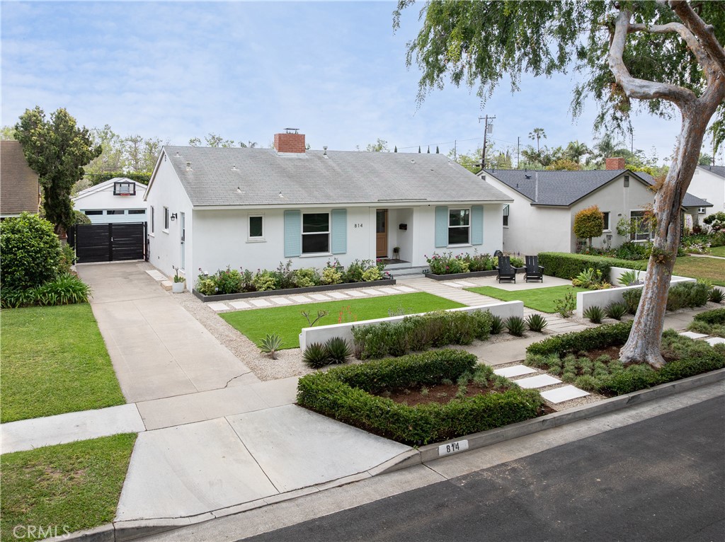 814 Catalina Avenue