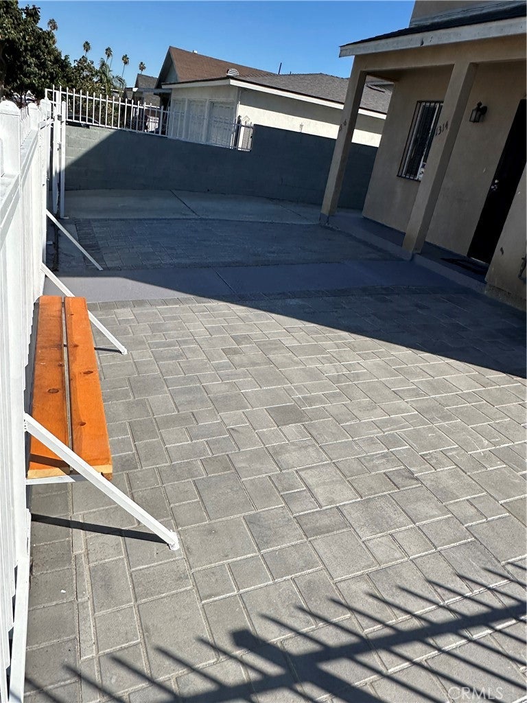 1314 W 92nd