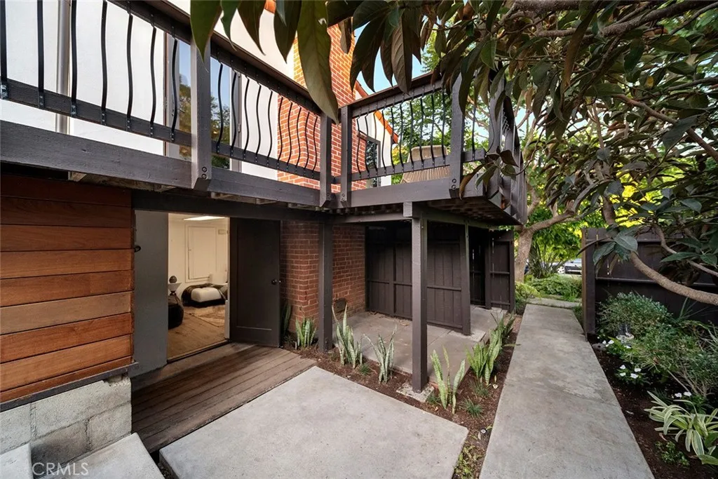 Laguna Beach, California 92651, United States, 3 Bedrooms Bedrooms, ,3 BathroomsBathrooms,Residential,Active,210181