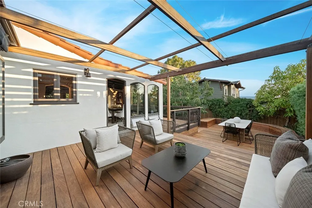 Laguna Beach, California 92651, United States, 3 Bedrooms Bedrooms, ,3 BathroomsBathrooms,Residential,Active,210181