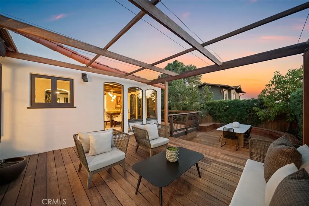 Laguna Beach, California 92651, United States, 3 Bedrooms Bedrooms, ,3 BathroomsBathrooms,Residential,Active,210181