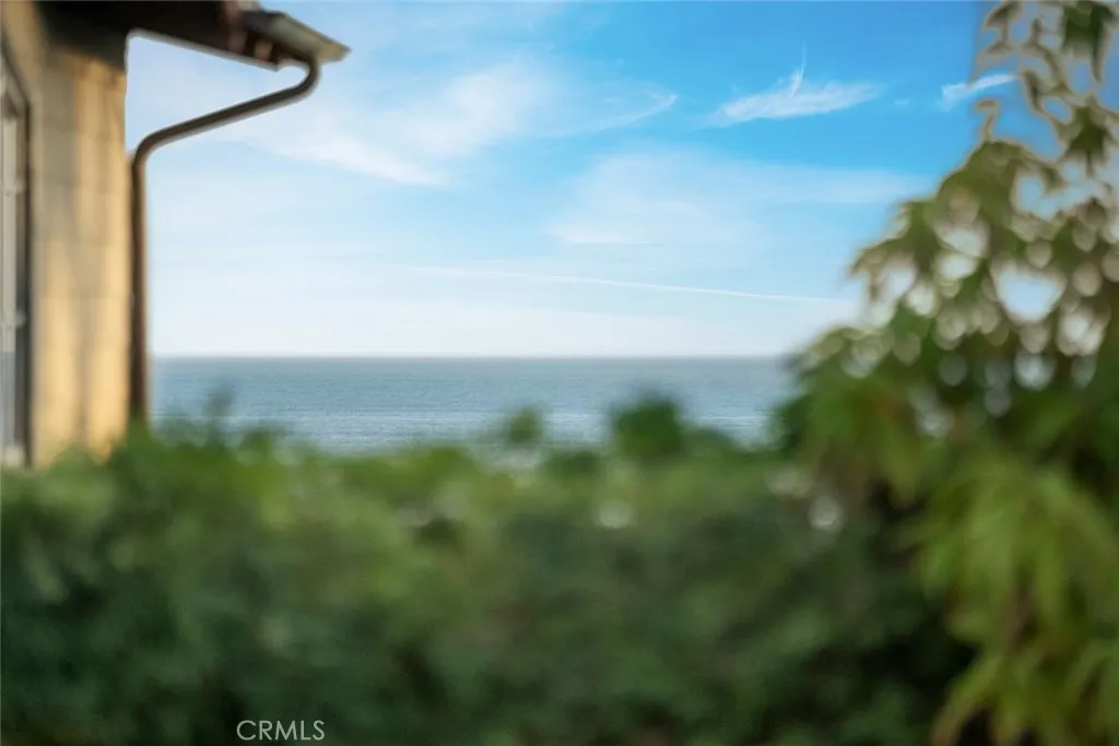 Laguna Beach, California 92651, United States, 3 Bedrooms Bedrooms, ,3 BathroomsBathrooms,Residential,Active,210181