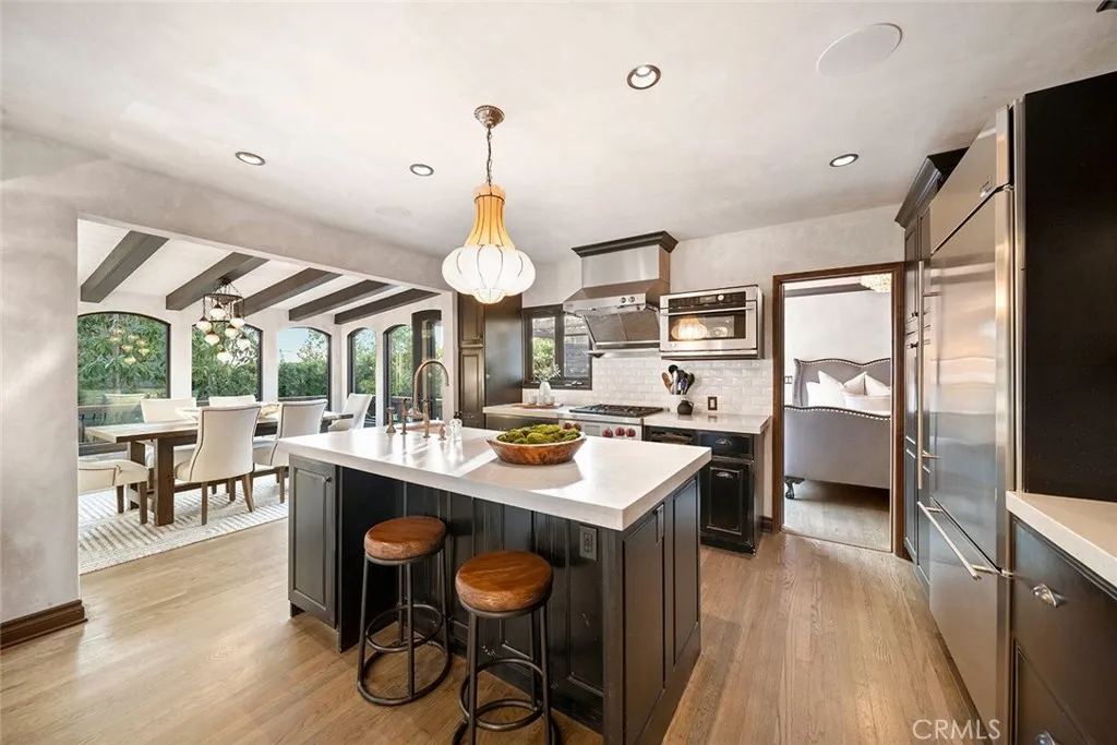 Laguna Beach, California 92651, United States, 3 Bedrooms Bedrooms, ,3 BathroomsBathrooms,Residential,Active,210181