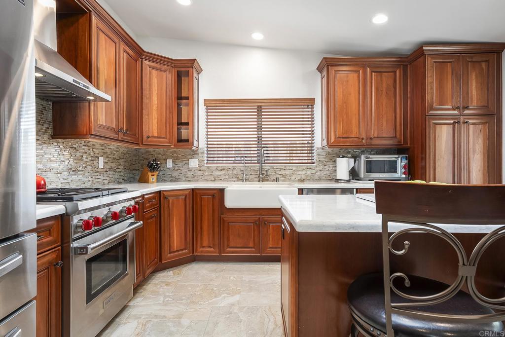 11385 AVENIDA DEL GATO