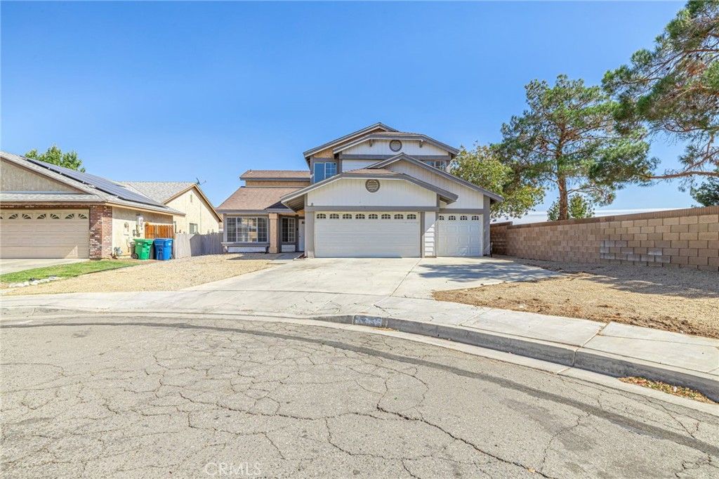 Photo of 43602 Serenity Court, Lancaster, CA 93535 (MLS # SR25241270)