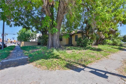 Photo of 3023 Obama Blvd, Los Angeles, CA 90018 (MLS # SB26058700)