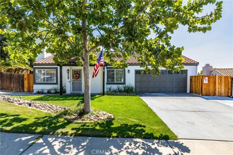 Photo of 112 El Dorado Ct, Paso Robles, CA 93446 (MLS # NS25222259)