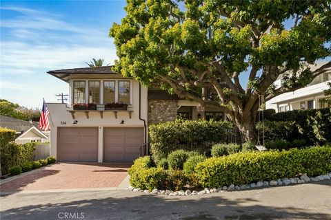 Photo of 326 Ruby St, Laguna Beach, CA 92651 (MLS # OC25266168)