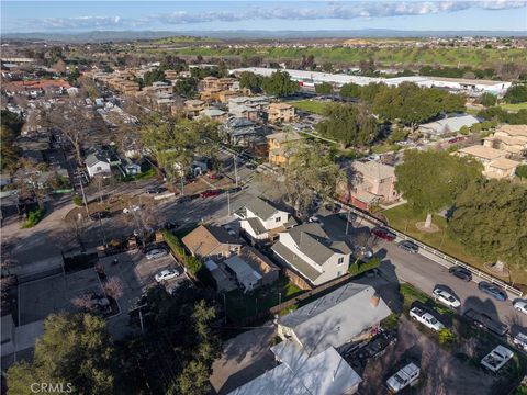 Tiny photo for 740 30th, Paso Robles, CA 93446 (MLS # PI26037779)