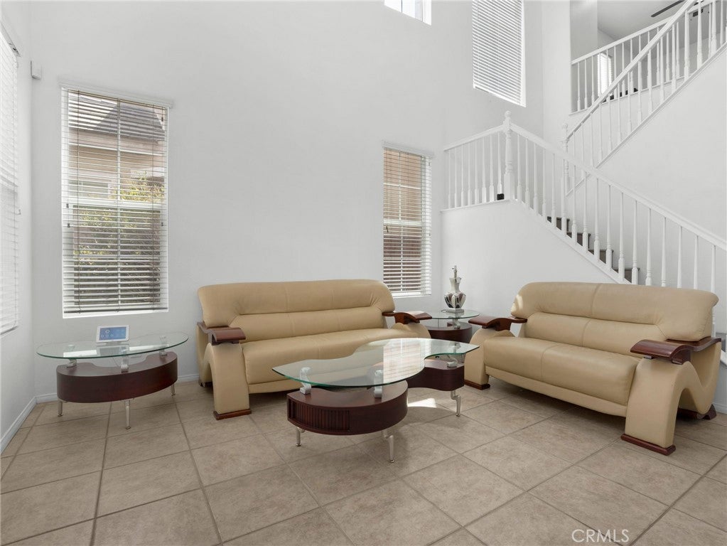 3854 Bluff