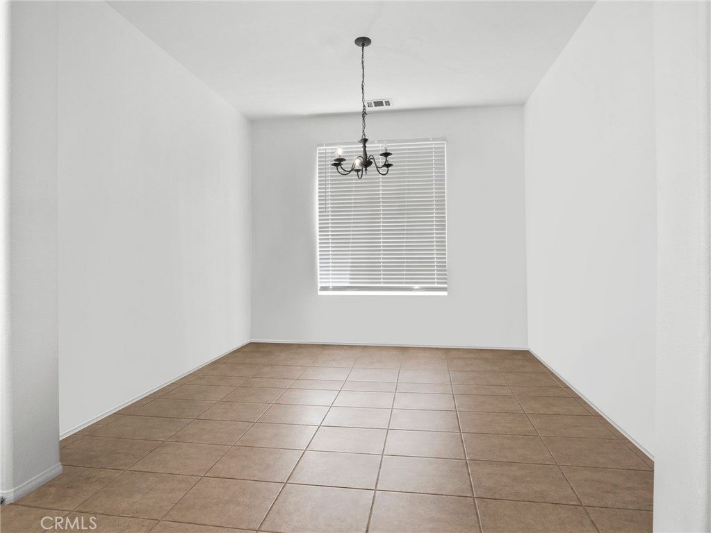3854 Bluff