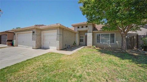Photo of 2204 W Sweet Water Court, Merced, CA 95348 (MLS # MC26159833)