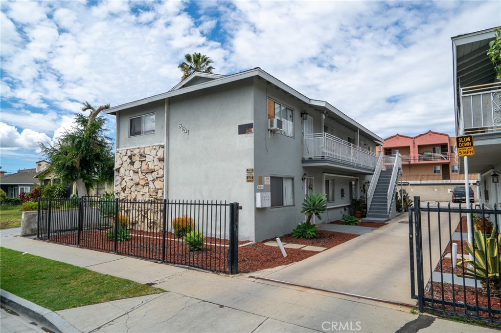 6641 Hammond Avenue