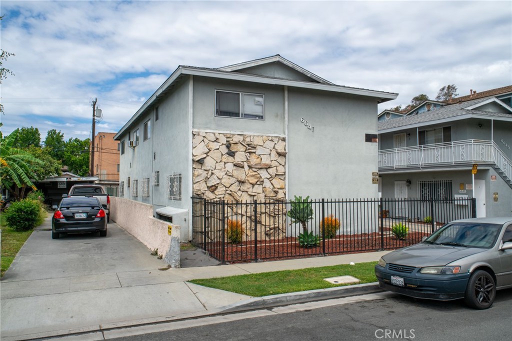 6641 Hammond Avenue