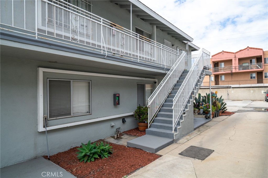 6641 Hammond Avenue