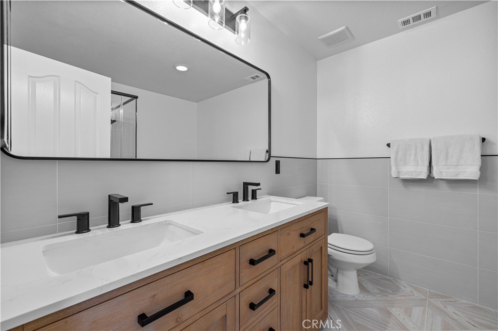 Cambridge Collection (CAMBC) - Residential