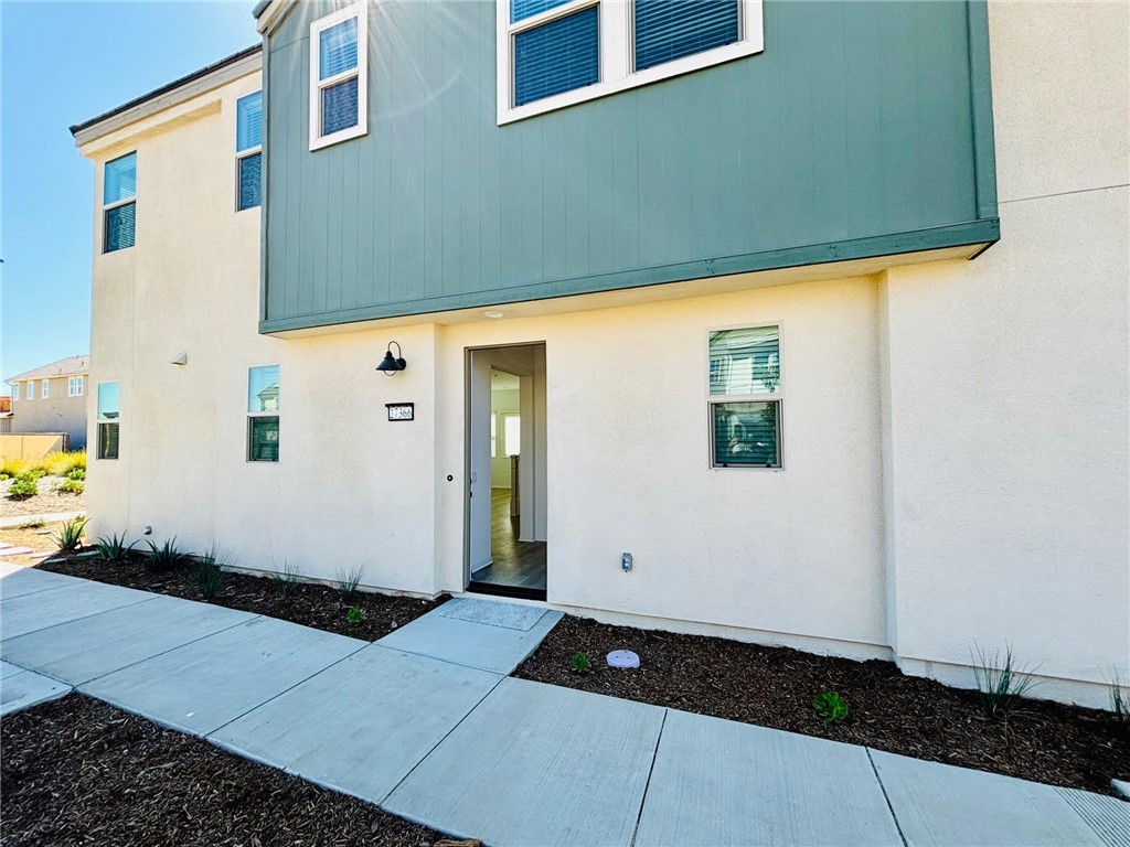 Wisteria (WIST5P) - Residential Lease