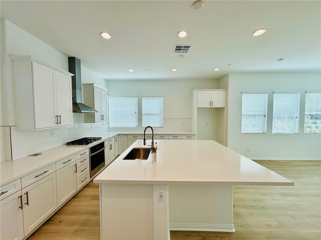 Wisteria (WIST5P) - Residential Lease