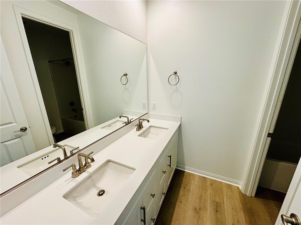Wisteria (WIST5P) - Residential Lease
