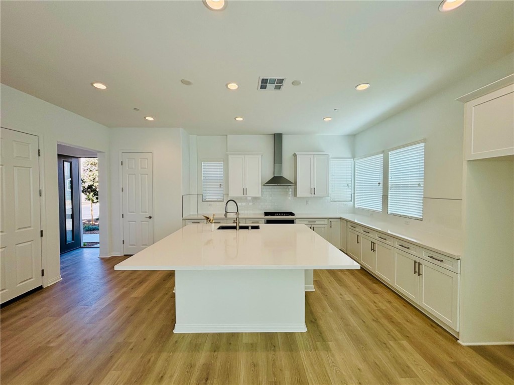 Wisteria (WIST5P) - Residential Lease