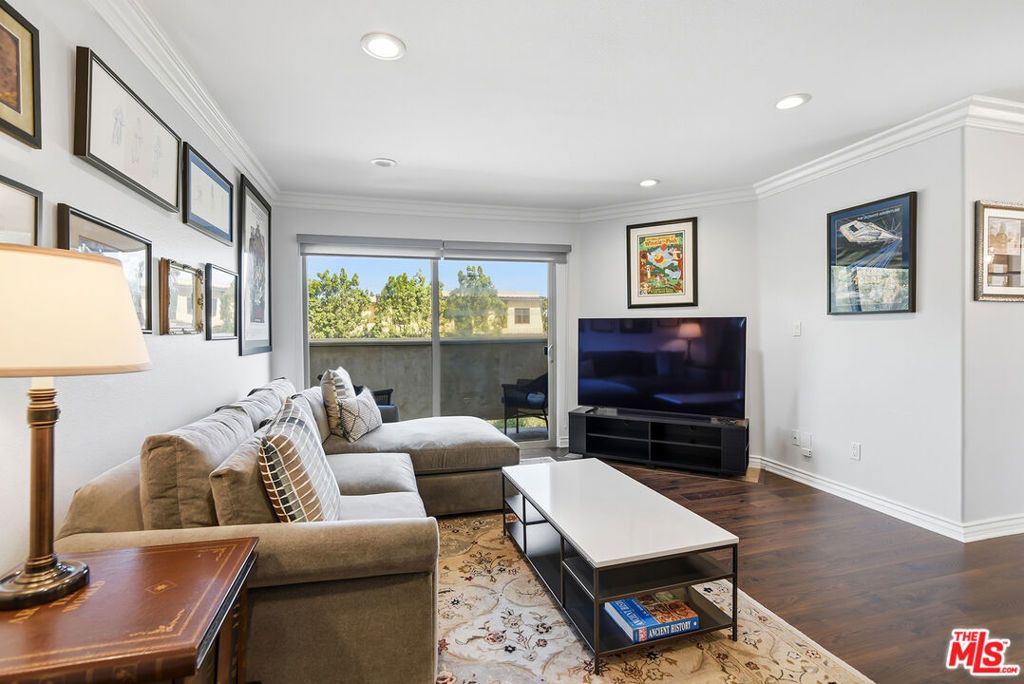 Photo of 4466 Coldwater Canyon Avenue #205, Studio City, CA 91604 (MLS # 26674935)