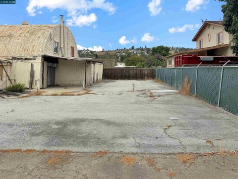 Photo of 1452 165Th Ave AVE, San Leandro, CA 94578 (MLS # 41147663)