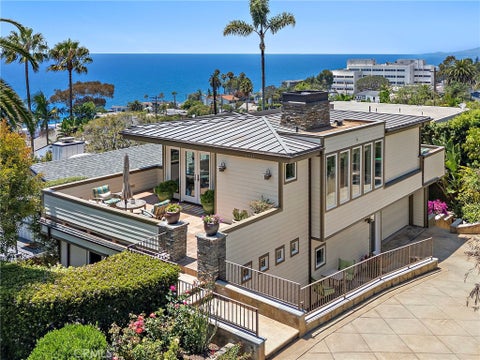 Photo of 31953 10th Avenue, Laguna Beach, CA 92651 (MLS # LG26156341)