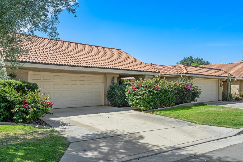 9 Acapulco Drive