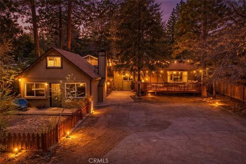 Photo of 360 Maple Lane, Sugarloaf, CA 92386 (MLS # IV26072325)