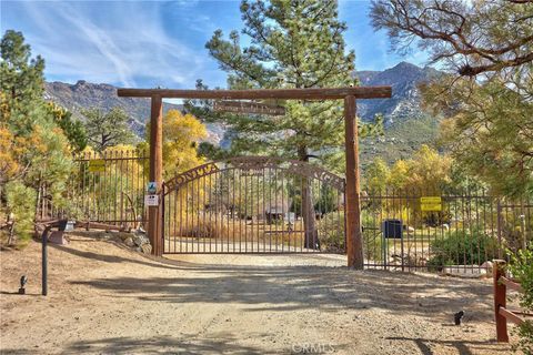 Photo of 58111 Bonita Vista Road, Mountain Center, CA 92561 (MLS # SW25077009) Photo of 58111 Bonita Vista Road, Mountain Center, CA 92561 (MLS # SW25077009)