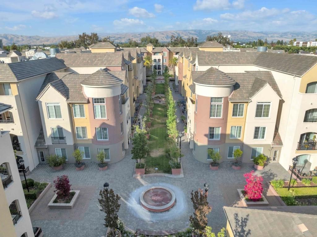 listing image 130729797384985443226