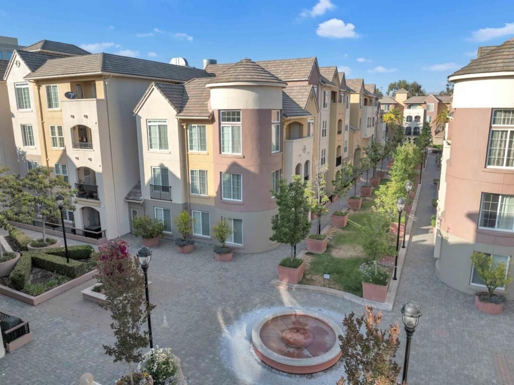 listing image 130727879002580188932