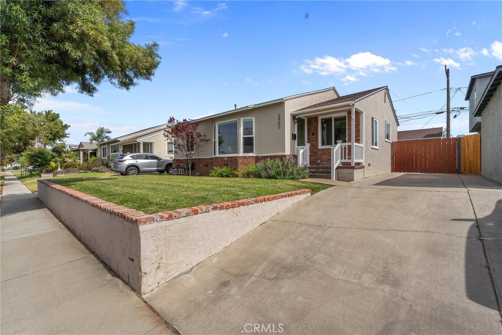 2902 Loomis