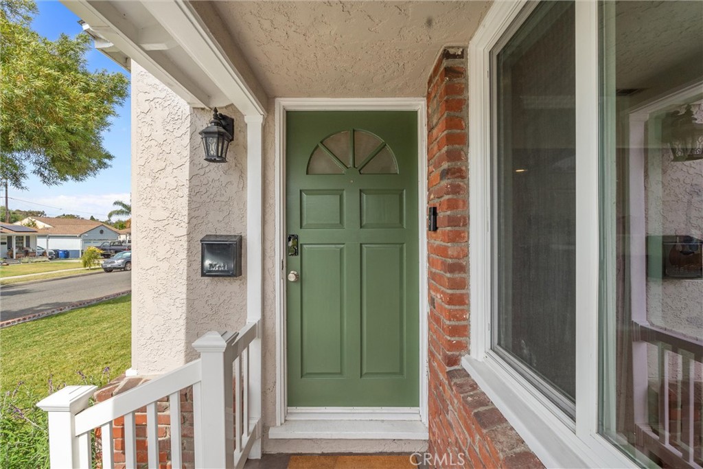 2902 Loomis